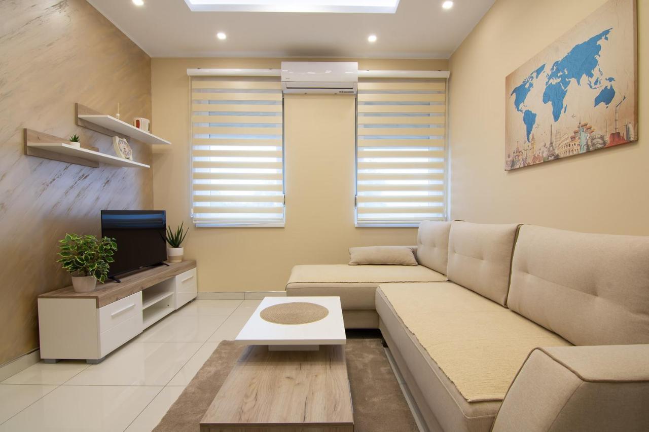 Jana Apartmani Belgrado Esterno foto
