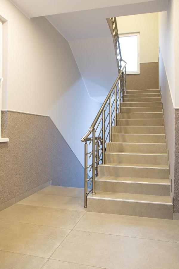 Jana Apartmani Belgrado Esterno foto