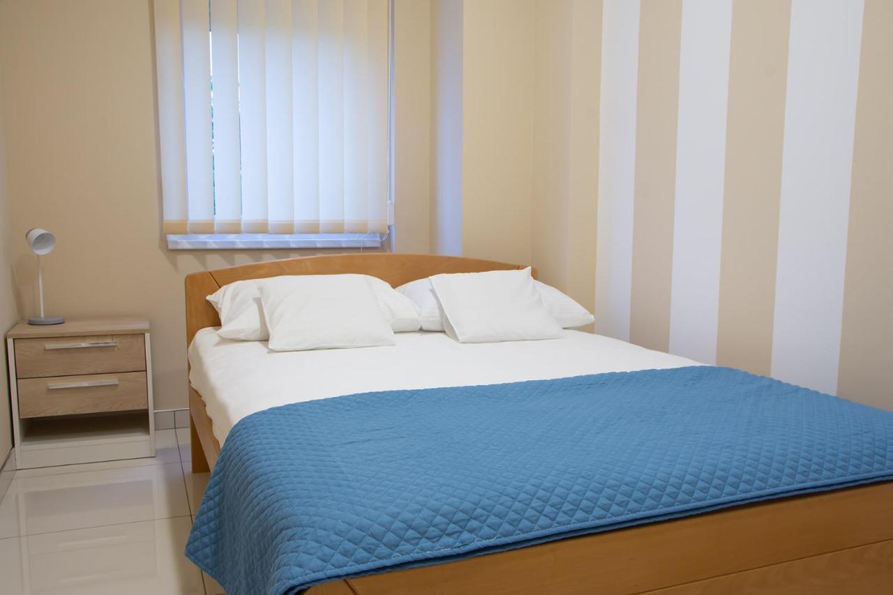 Jana Apartmani Belgrado Esterno foto