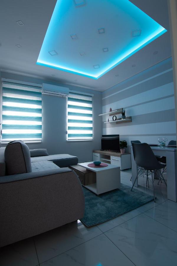 Jana Apartmani Belgrado Esterno foto